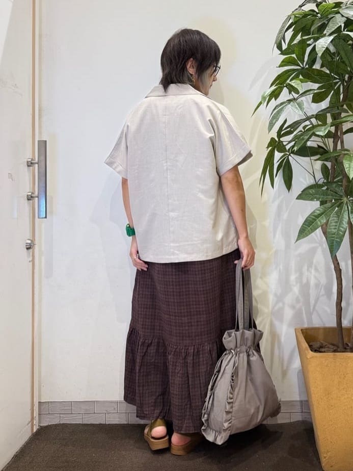 misakiさんの「SHOO･LA･RUE｜【S-LL】さらりと着たい大人のための 麻調半袖ジャケット」を使ったコーディネート