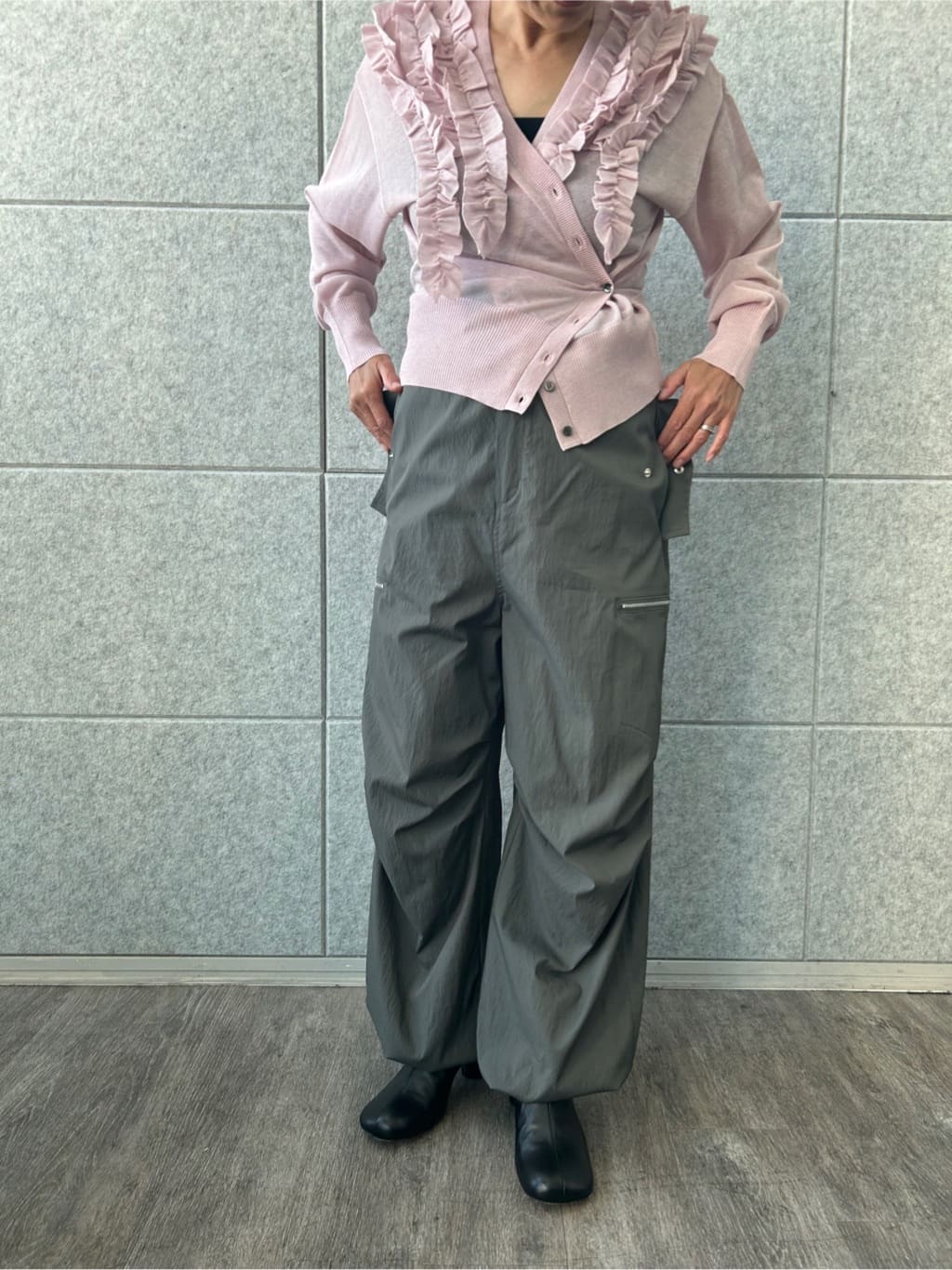 yukoさんの「CODE A｜3way frill cardigan」を使ったコーディネート
