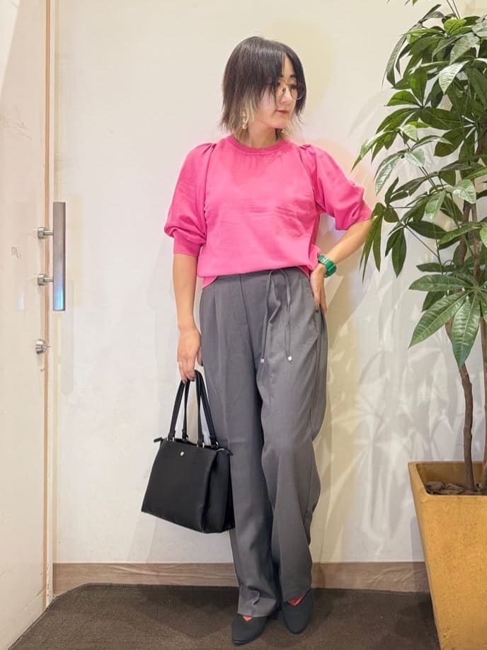 misakiさんの「SHOO･LA･RUE｜【洗濯機可/S-LL/アンサンブル可】8分袖で手元を華奢に魅せる さらっとタッチニット」を使ったコーディネート