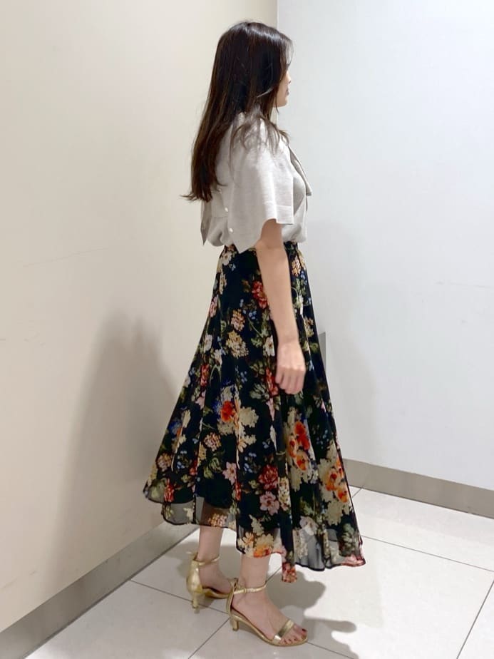 kanaさんの「UNTITLED｜【アンサンブル可/洗える】シアーノースリーブ プルオーバー」を使ったコーディネート