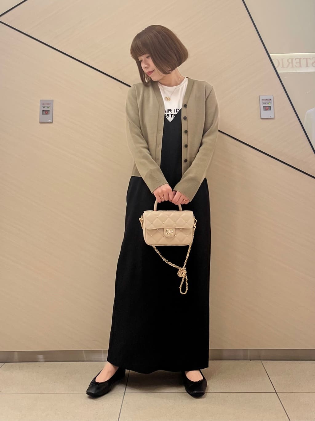 yahataさんの「DRESSTERIOR｜◆ミラノリブカーディガン」を使ったコーディネート