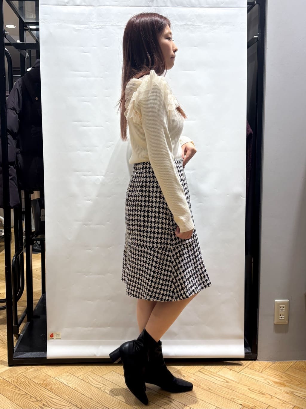 ふうかさんの「index｜ショルダーチュールフリルハイネックニット【洗濯機OK／抗ピル】」を使ったコーディネート