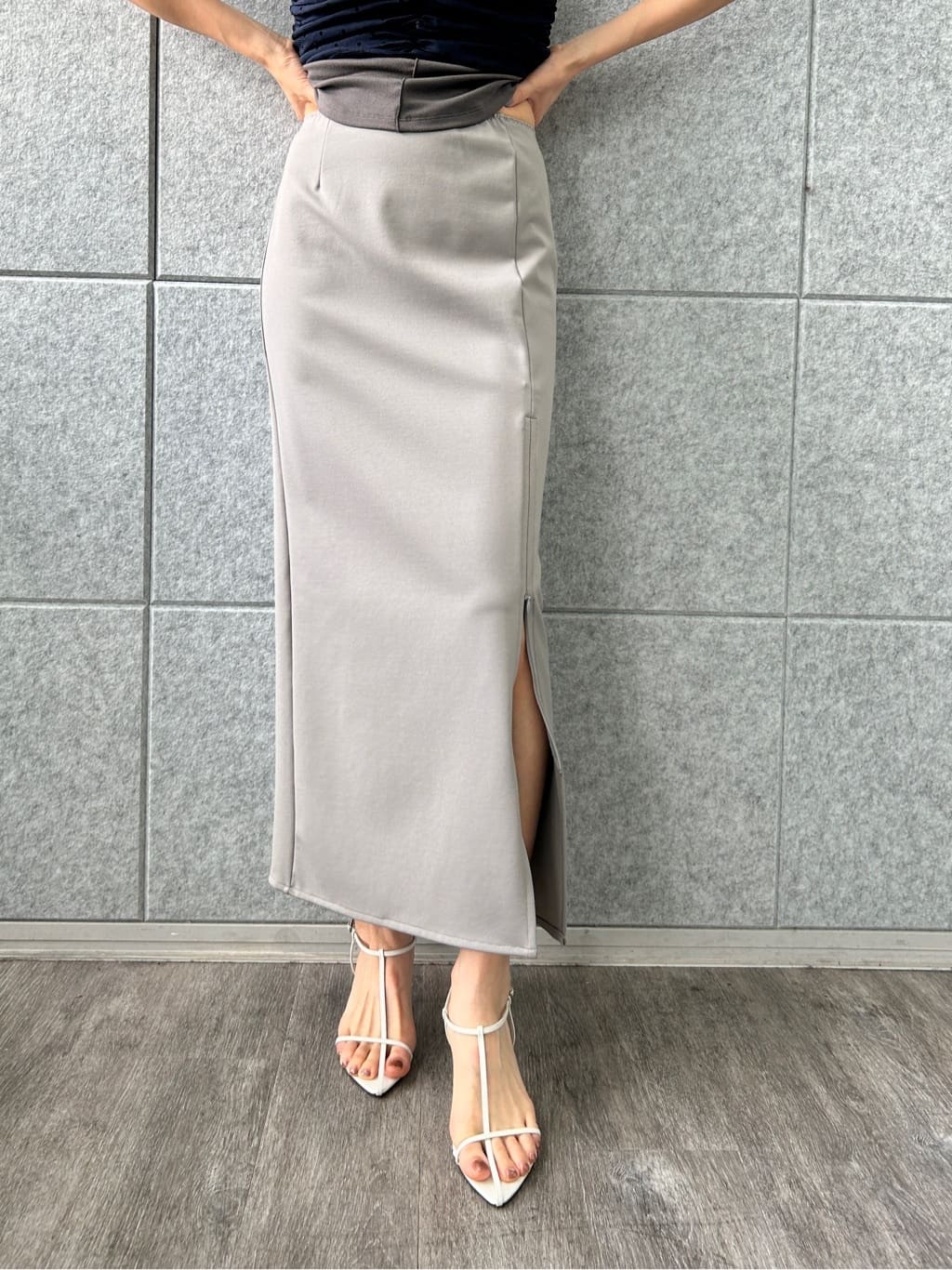 harunaさんの「CODE A｜slit jersey skirt」を使ったコーディネート