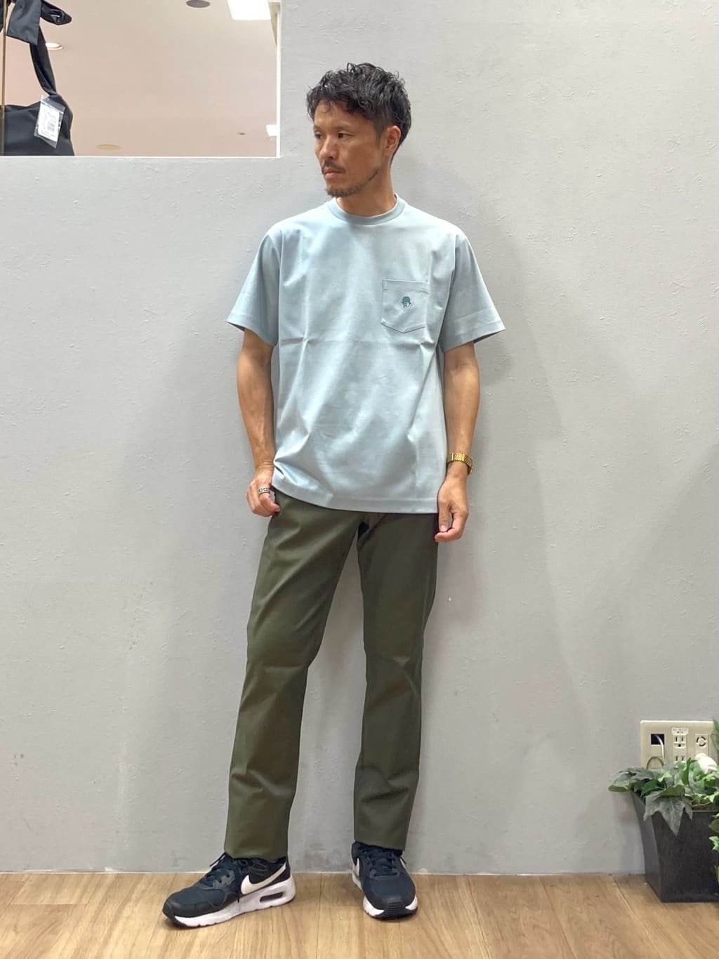 シュンさんの「TAKEO KIKUCHI｜【COOL CITY WEAR】DotAir（R）サッカー シャツ」を使ったコーディネート