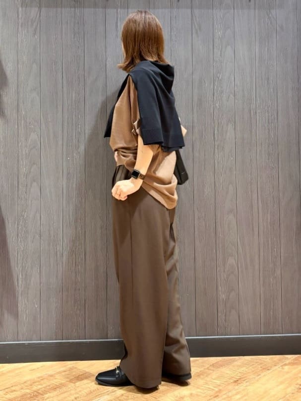 meiさんの「SHOO･LA･RUE｜【洗える/S-LL】上品なラメ使い クルーネック ニットカーディガン」を使ったコーディネート