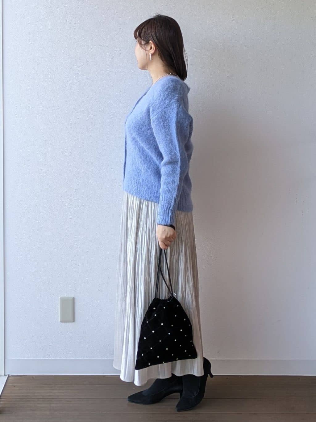 なみきさんの「UNTITLED｜【ゆったり】アルパカ混シャギー カーディガン」を使ったコーディネート