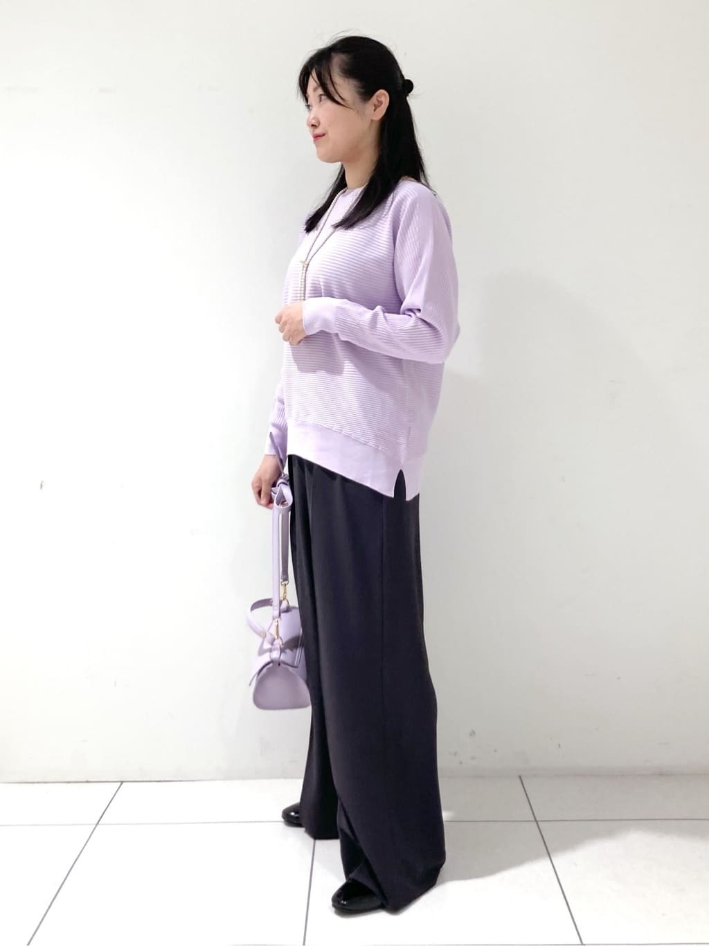 momokoさんの「INDIVI｜【洗える／体型カバー】美シルエットニット」を使ったコーディネート