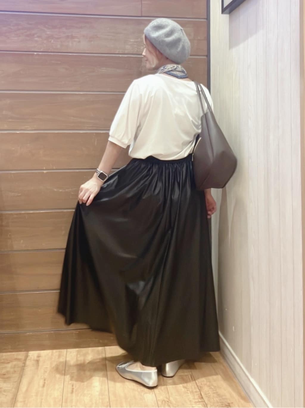 aaamiさんの「SHOO･LA･RUE｜【S-LL/ひんやり/UV】スキッパーネックで女性らしい きれい見えトップス」を使ったコーディネート
