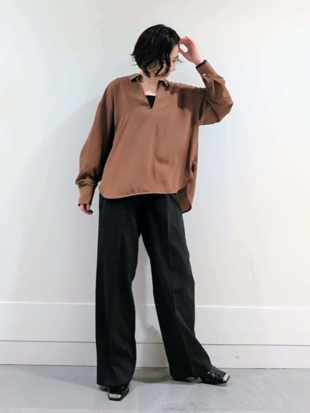 ミズタさんの「UNTITLED｜【セットアップ可/スキッパー/ゆったり】リラクパウダーシャツ」を使ったコーディネート