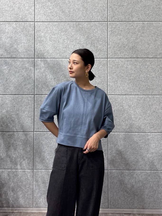 ayanoさんの「INDIVI｜フォルムスリーブカットソー」を使ったコーディネート
