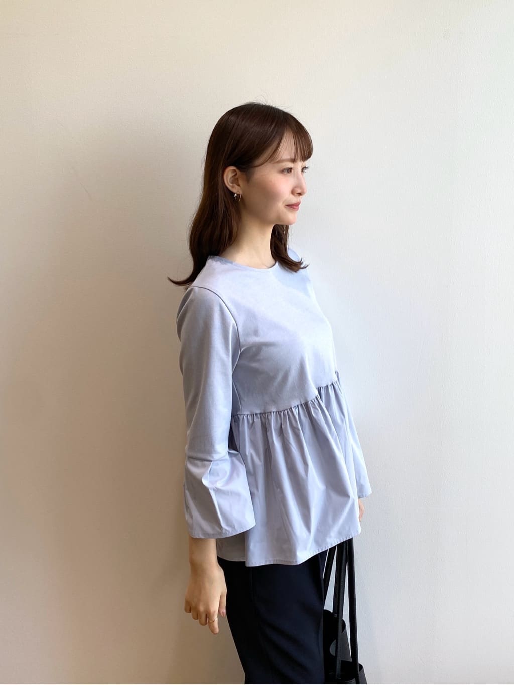 みさかさんの「index｜ドッキングペプラムトップス【洗濯機洗い可】」を使ったコーディネート