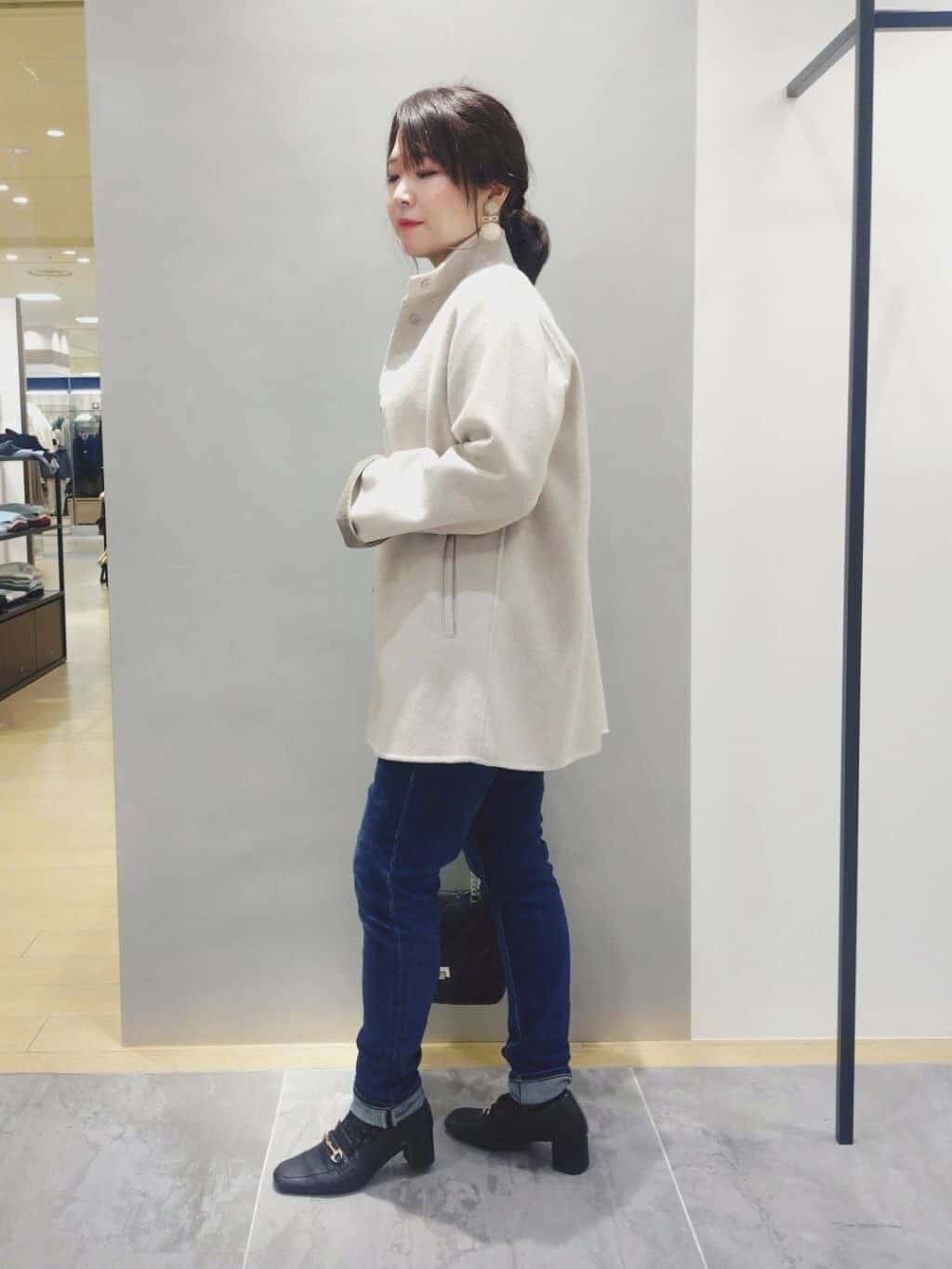 TOMOMIさんの「INDIVI｜スクエアトップロングネックレス」を使ったコーディネート