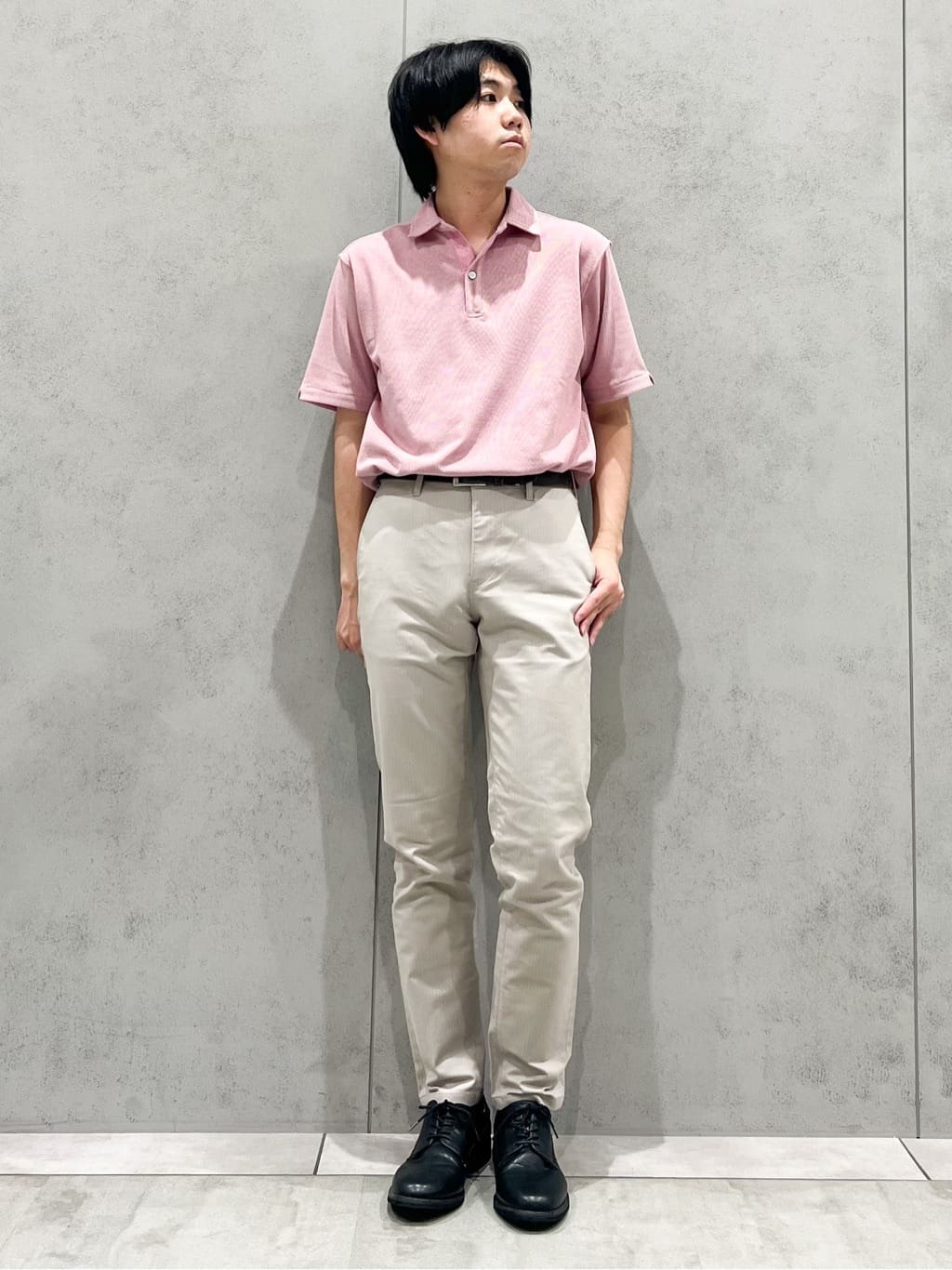 SHI-MAさんの「THE SHOP TK｜【オールシーズン穿ける！】7DAYSストレッチへリンボンパンツ　ON&hArr;OFF兼用」を使ったコーディネート