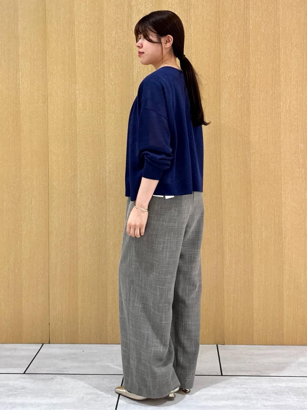 nanaさんの「UNTITLED｜【前後2WAY/アンサンブル可/ゆったり】シアーカーディガン」を使ったコーディネート