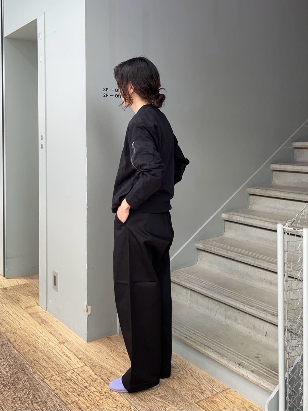 神野（jinno）さんの「TAKEO KIKUCHI｜【Sサイズ～】カツラギストレートパンツ」を使ったコーディネート