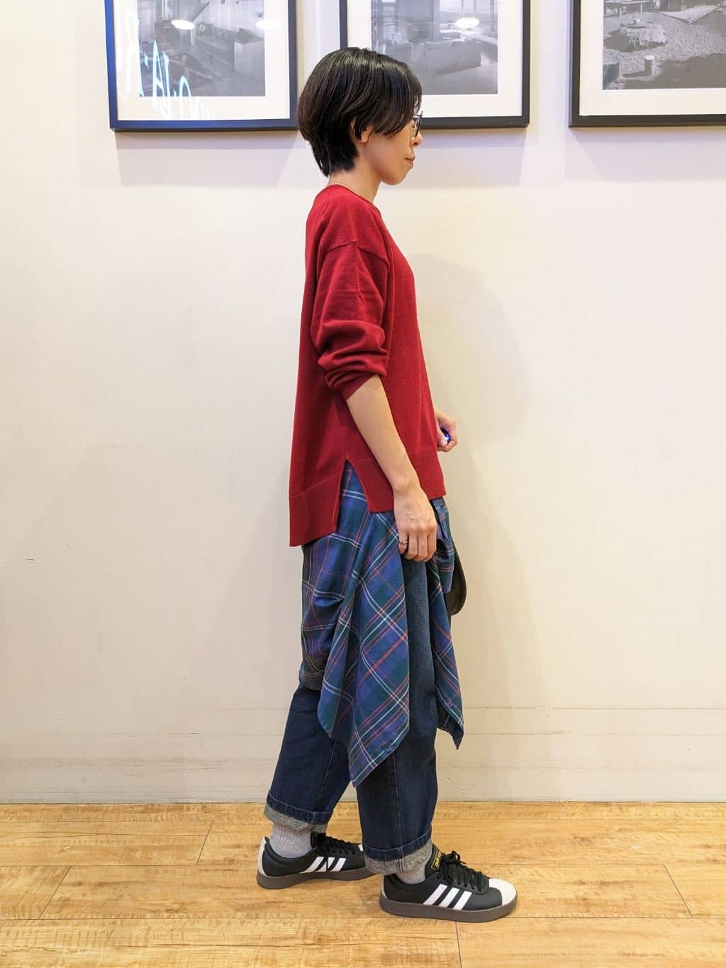Akiさんの「SHOO･LA･RUE｜【S-LL】程よくゆったりな 柔らかデニムテーパードパンツ」を使ったコーディネート