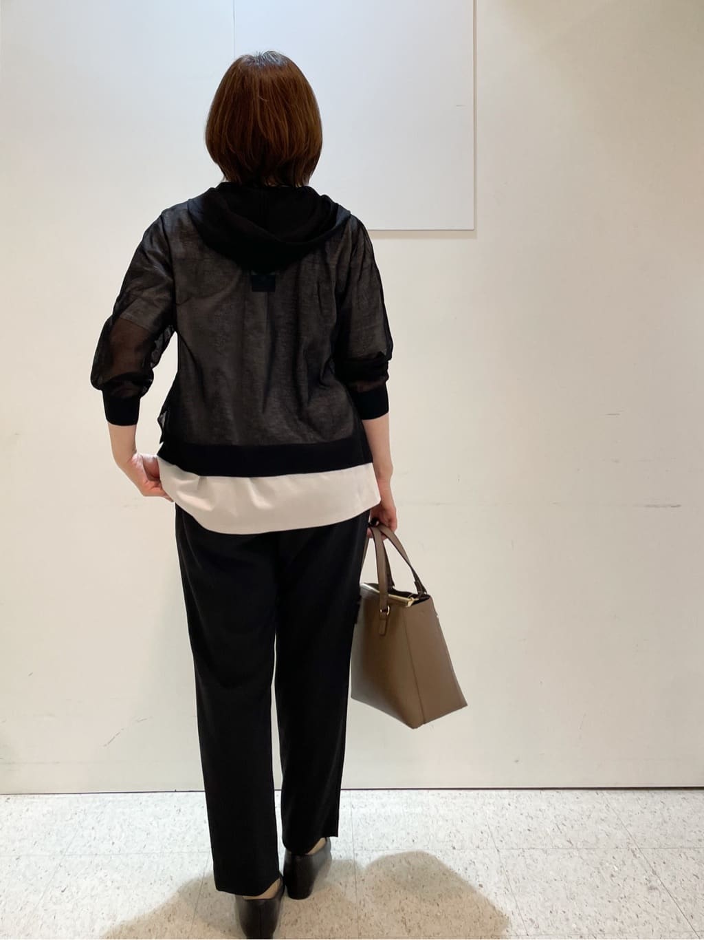めいさんの「Reflect｜【すっきり見え！長め丈／マシンウォッシュ可】スキッパーネックジャージトップス」を使ったコーディネート