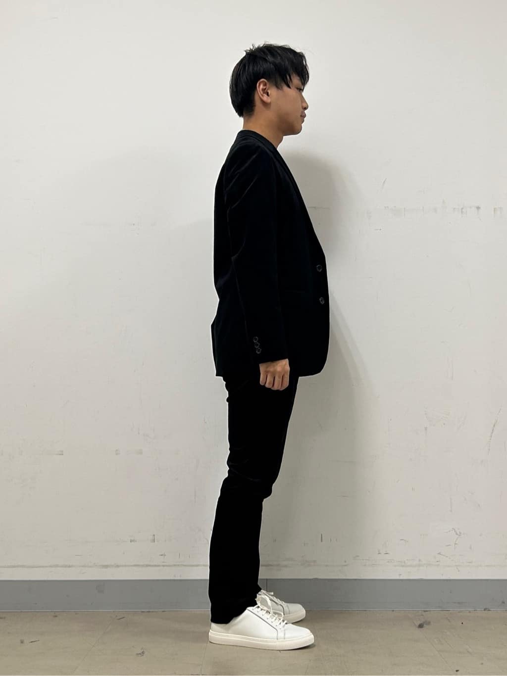 Hiroさんの「TAKEO KIKUCHI｜【Sサイズ～】ストレッチコーデュロイ ジャケット」を使ったコーディネート