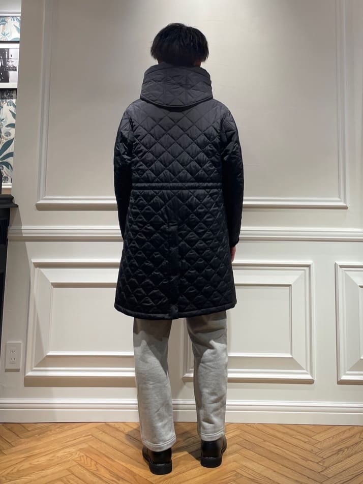 橋本さんの「DRESSTERIOR｜キルティング フーデット コート」を使ったコーディネート