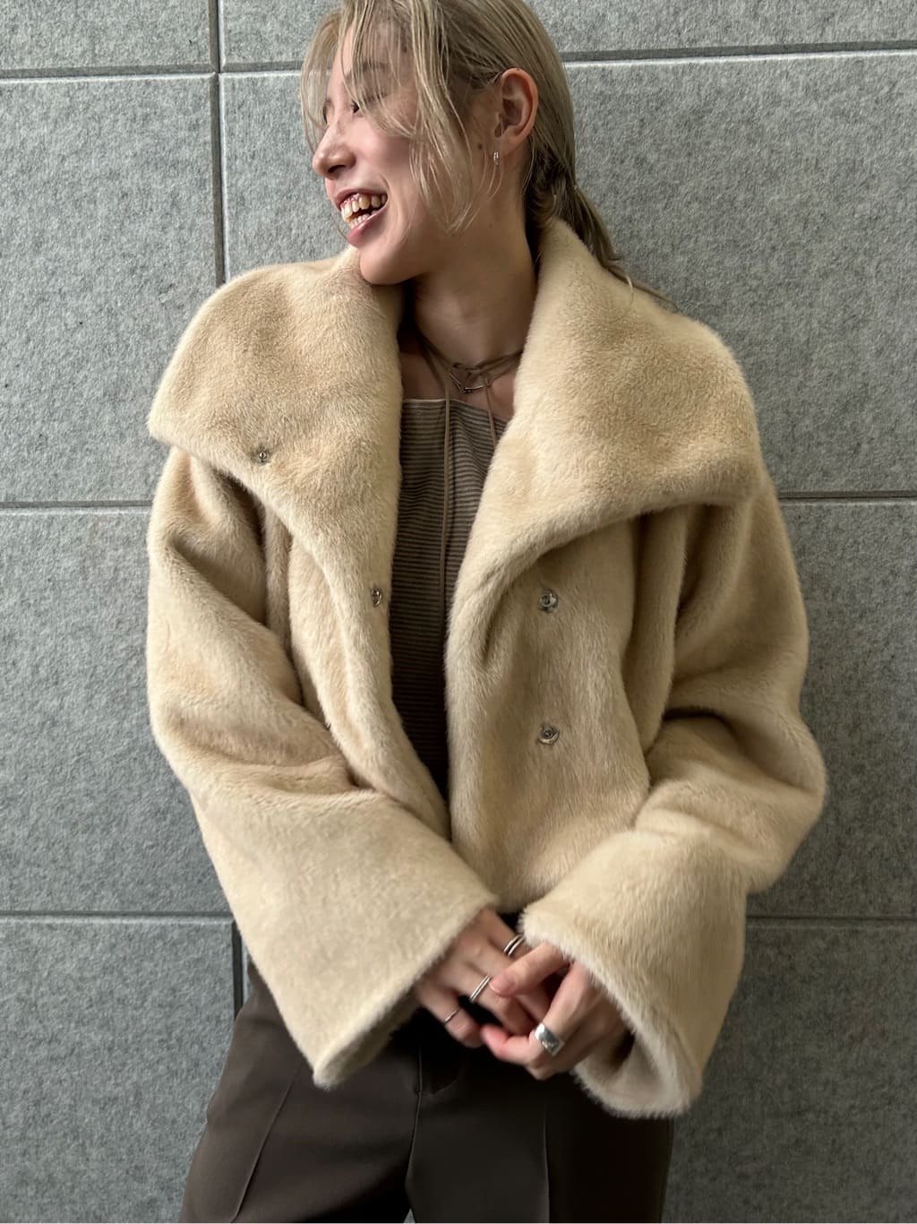 honoka Aさんの「CODE A｜velour square puff top」を使ったコーディネート