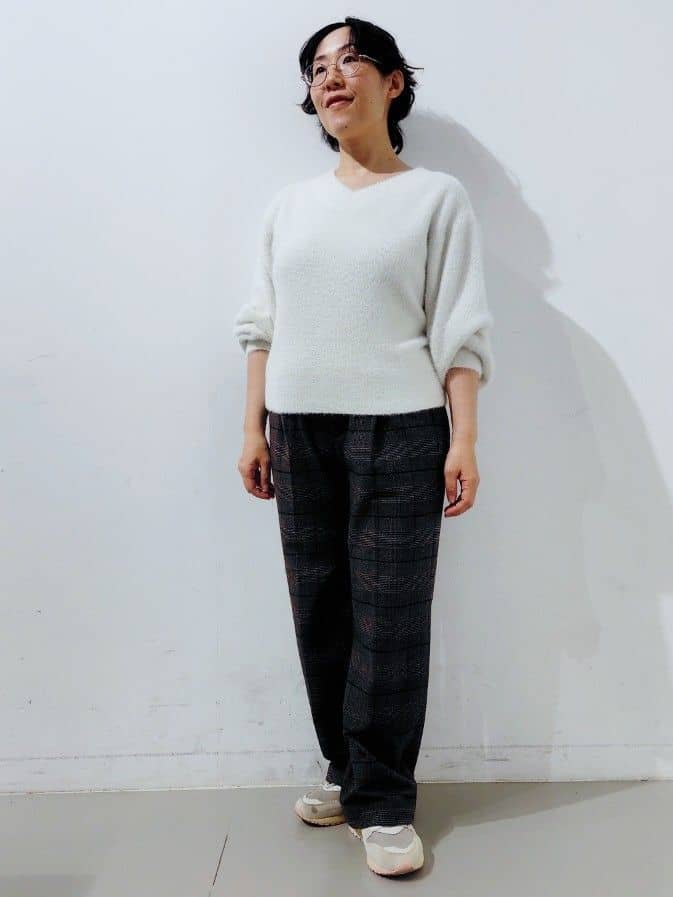 kodamaさんの「THE SHOP TK｜【洗える】上品にきらめく フェザーラメニット」を使ったコーディネート