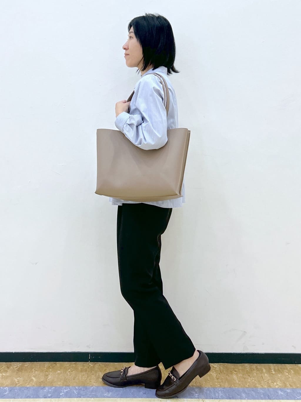 su.さんの「index｜《XS-LLサイズ》ストレッチテーパードパンツ／セットアップ対応【洗濯機洗い可／イージーアイロン／防」を使ったコーディネート