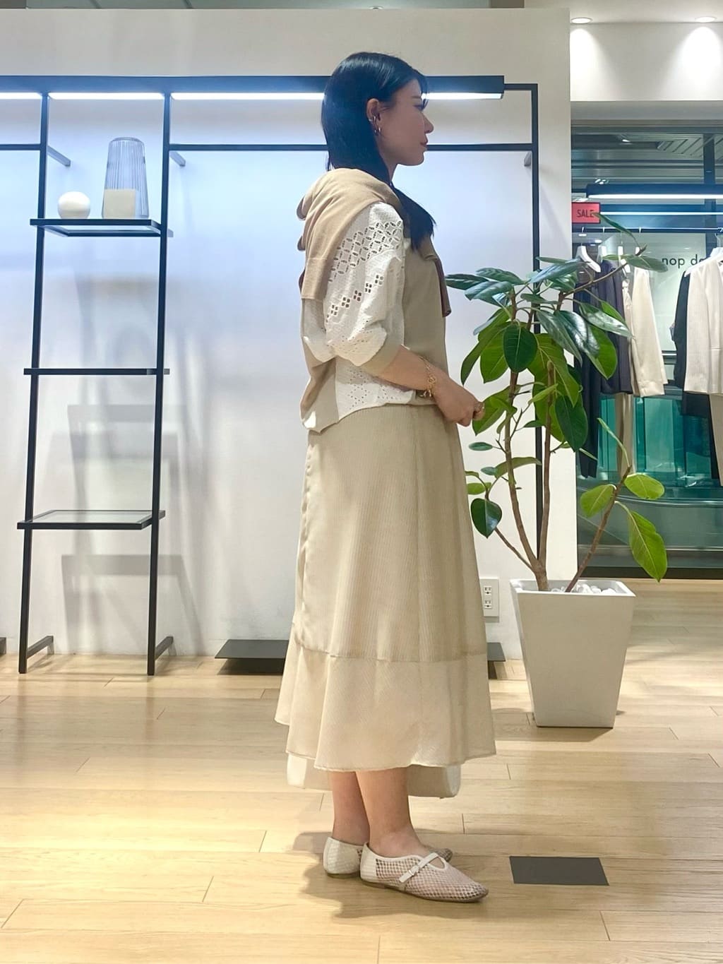 misakiさんの「INDIVI｜【洗える／前後2WAY】インナータンクトップ」を使ったコーディネート