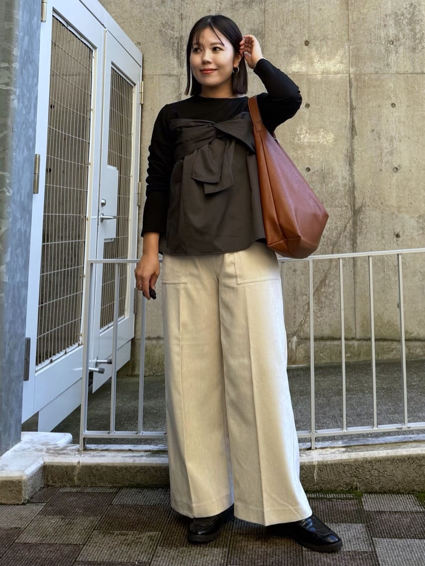 chさんの「THE SHOP TK｜布帛切替カットソー」を使ったコーディネート