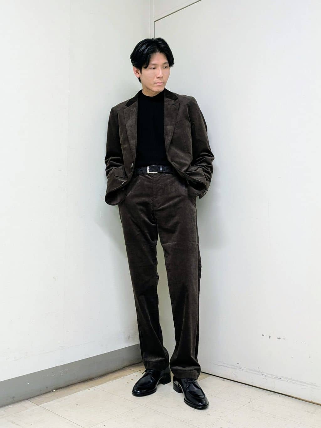 ryoさんの「TAKEO KIKUCHI｜【Sサイズ～】ストレッチコーデュロイ ジャケット」を使ったコーディネート
