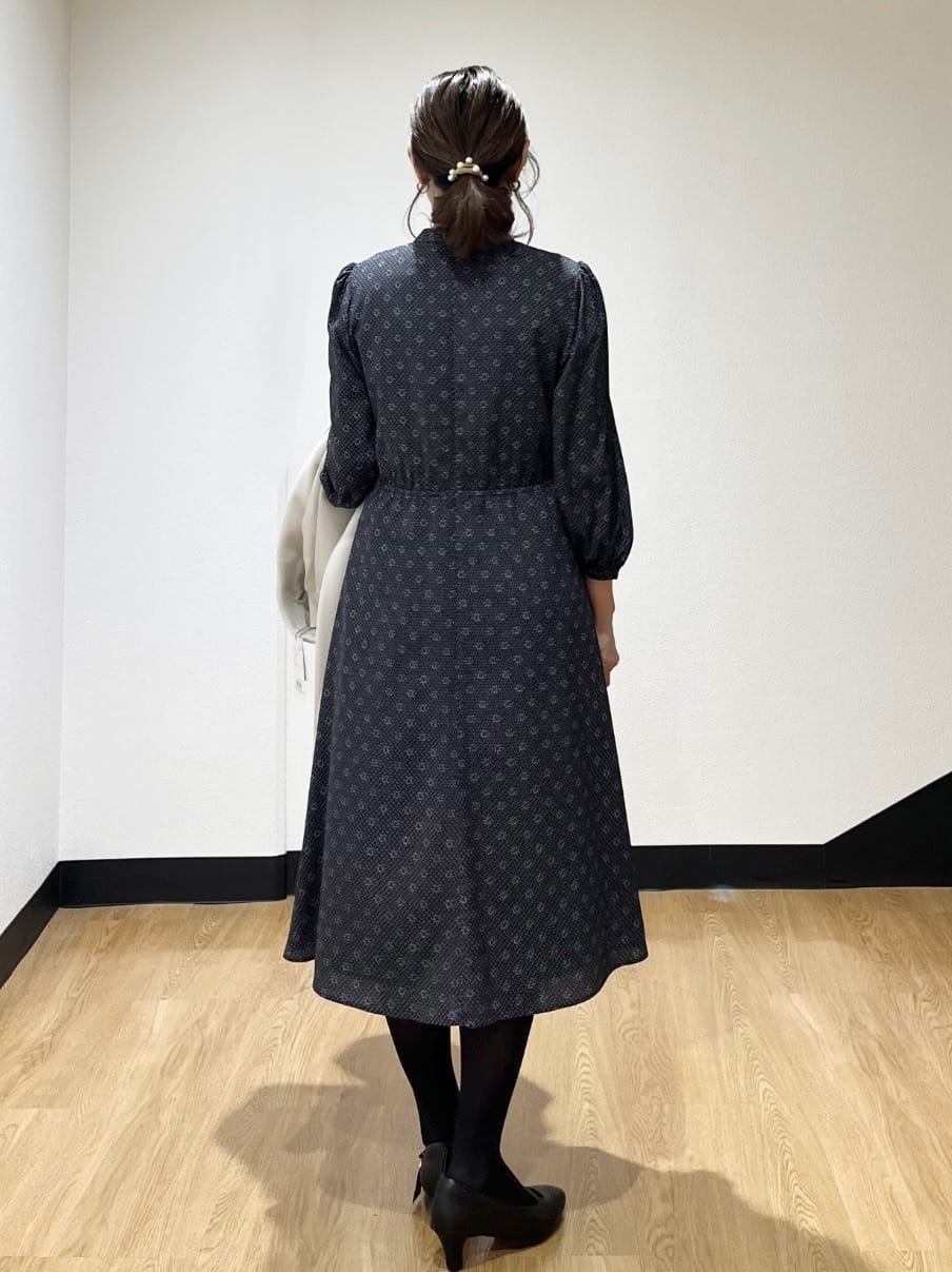 ayaさんの「Reflect｜【きちんと見え／通勤／セレモニーにおすすめ◎】ドット&times;ダイヤ柄ワンピース」を使ったコーディネート