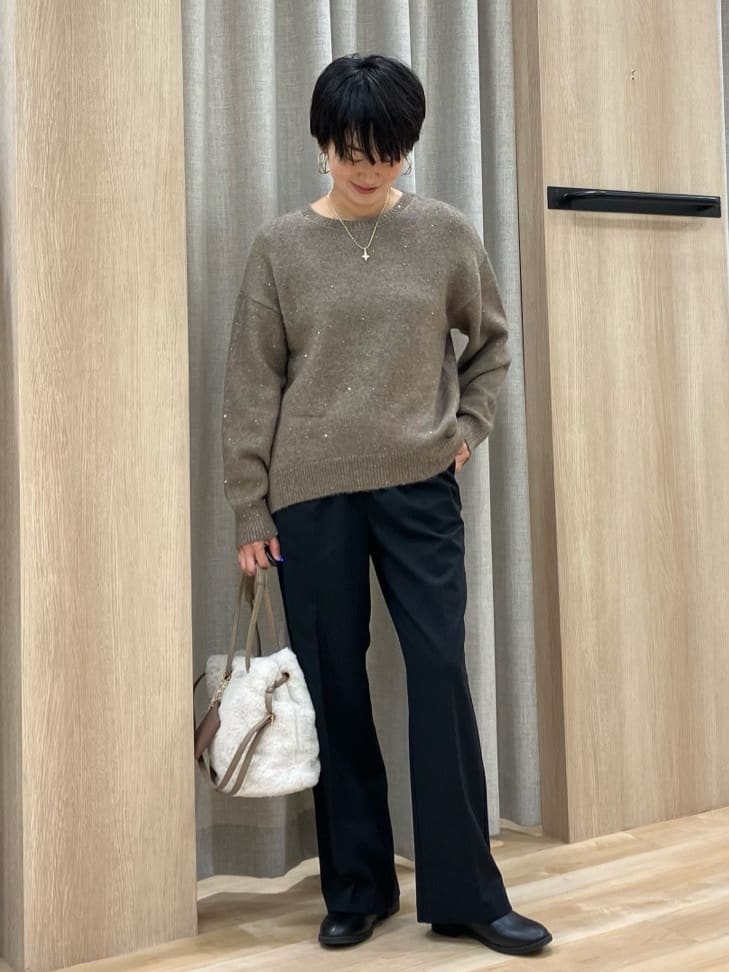 Keiさんの「grove｜華やぎ冬ニット　ミニスパンコールフェザーニット」を使ったコーディネート