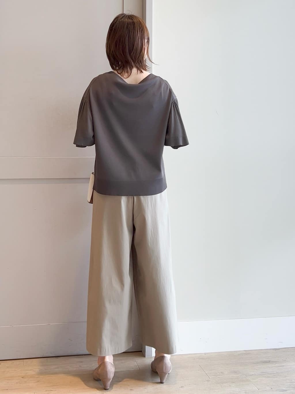 yamakoさんの「grove｜サマーハイパーストレッチワイドパンツ」を使ったコーディネート