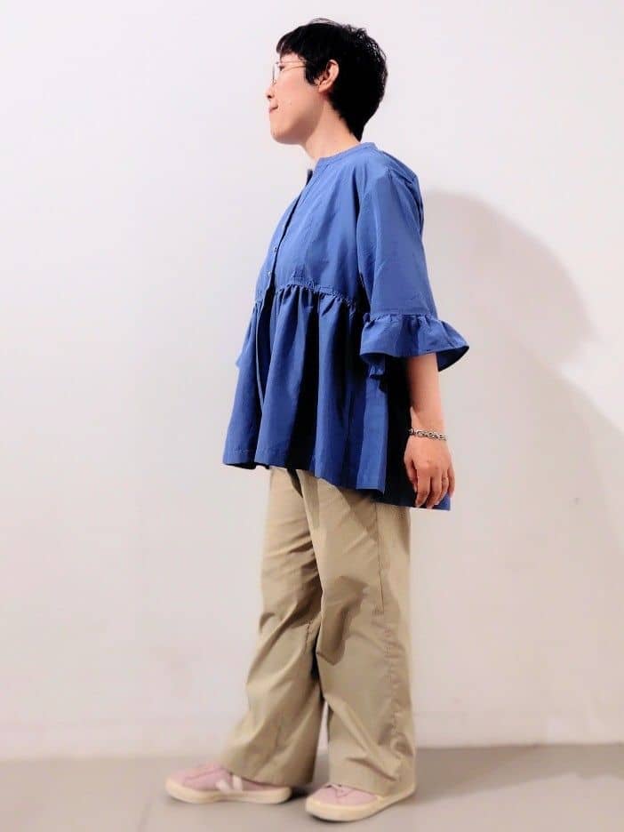 kodamaさんの「THE SHOP TK｜フリルチュニックブラウス【洗濯機OK】」を使ったコーディネート