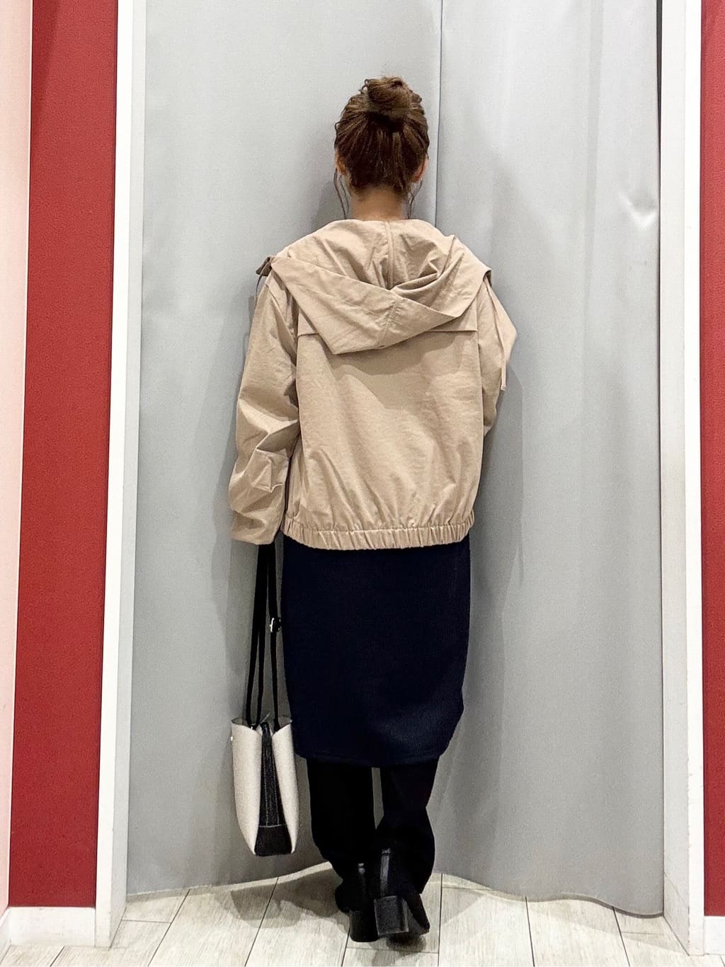 shioさんの「SHOO･LA･RUE｜【洗える/S-LL/美脚シルエット】ハイパーストレッチ テーパードパンツ」を使ったコーディネート