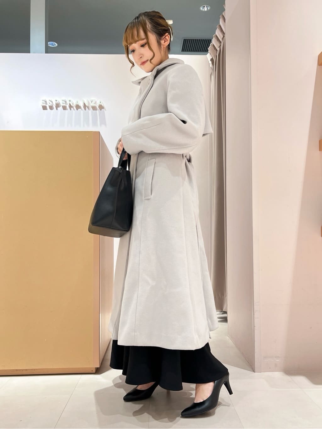 このかさんの「ESPERANZA｜◆【晴雨兼用/12時間パンプス】約7.5cm 歩きやすくて疲れにくい」を使ったコーディネート