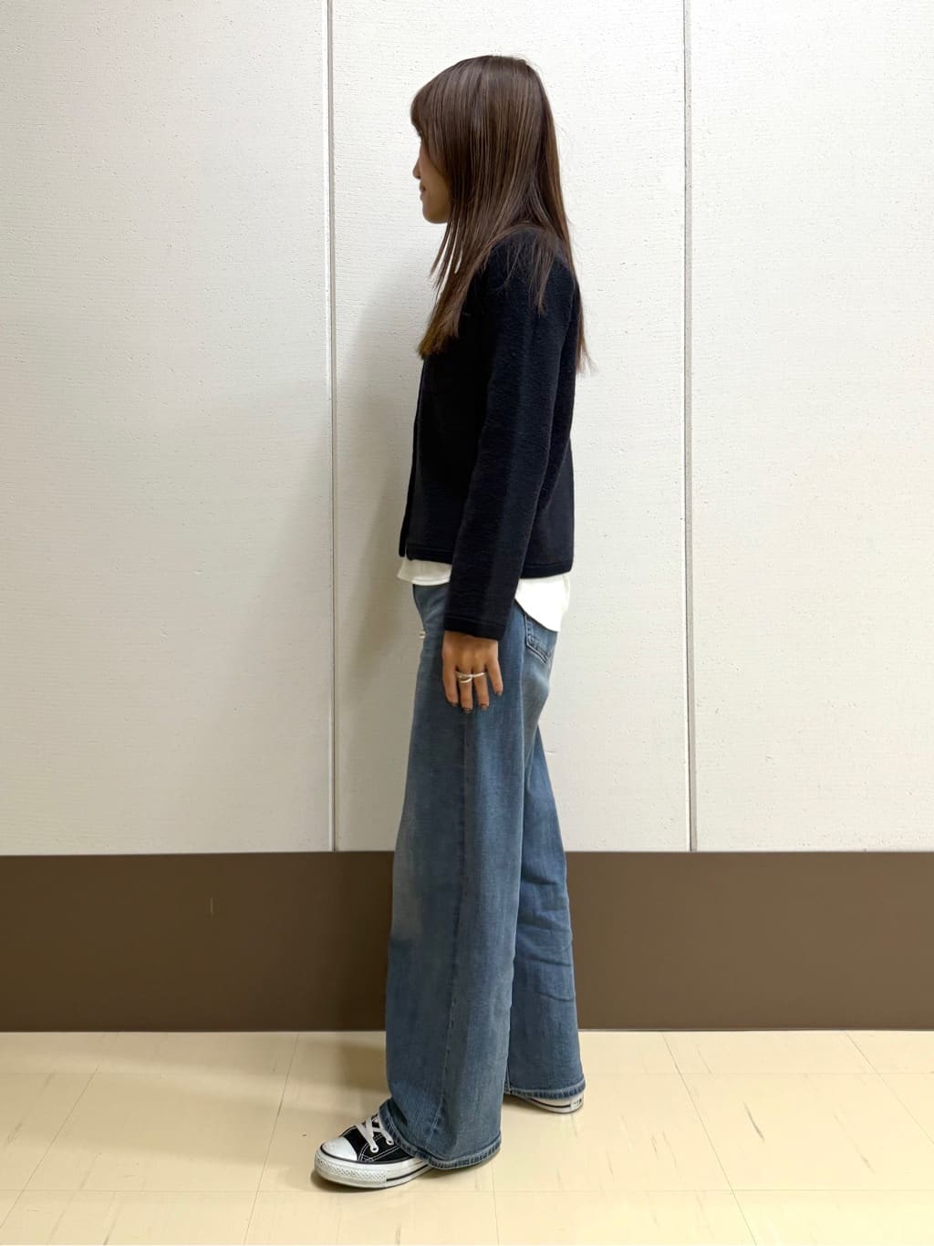 mamiさんの「INDIVI｜【UVケア】プリントフォトロングTシャツ」を使ったコーディネート