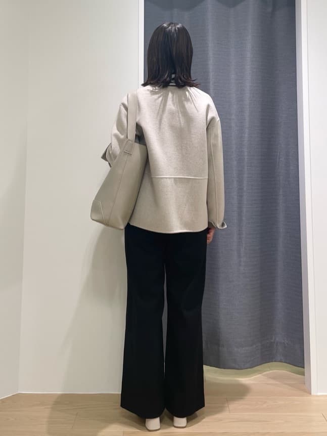 Mikoさんの「INDIVI｜【洗える／毛玉になりにくい】エクストラファインウール リブタートルニット」を使ったコーディネート
