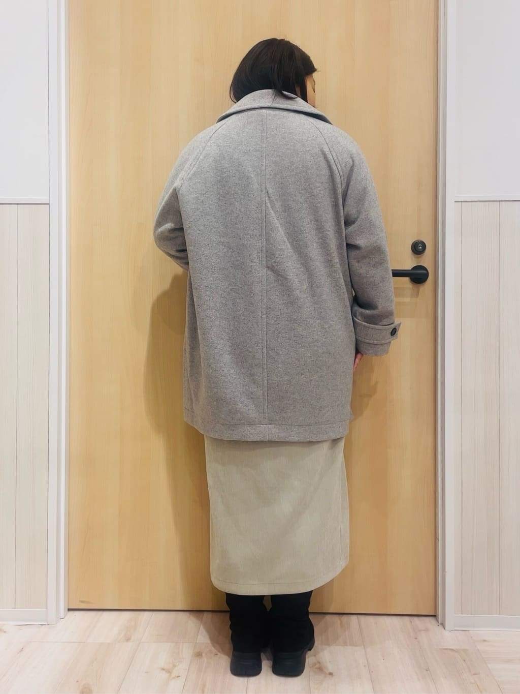 すーさんの「SHOO･LA･RUE｜【S-LL】大人も着やすいシックなカラー 主役級フリンジニット」を使ったコーディネート
