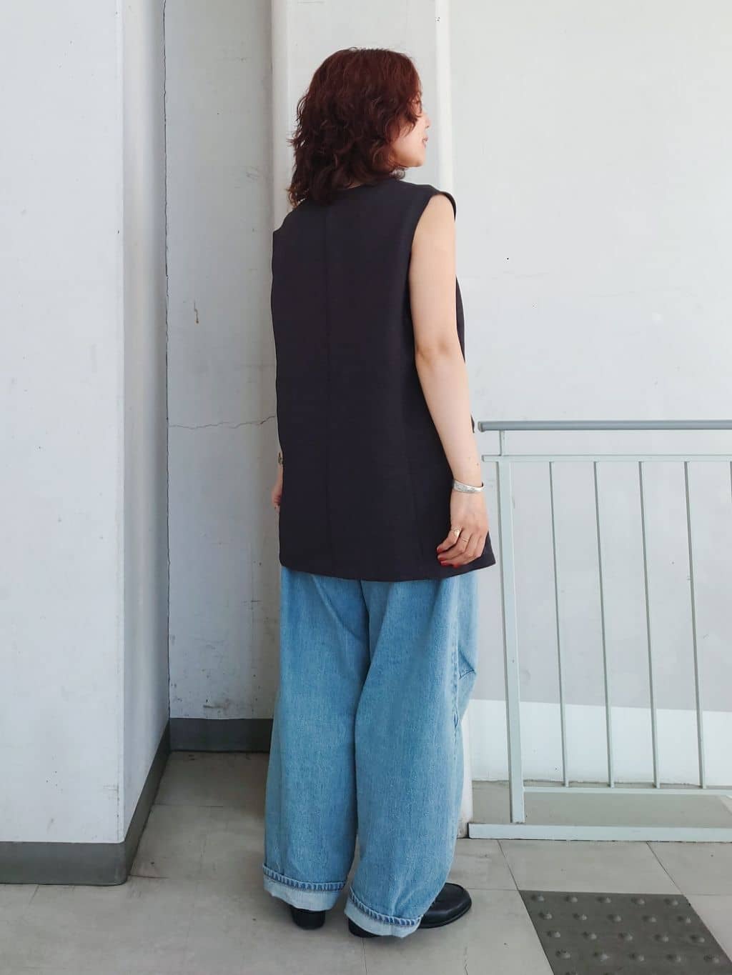 maruさんの「THE SHOP TK｜【スッキリ決まる】パナマメッシュジレ/洗える/セットアップ可」を使ったコーディネート