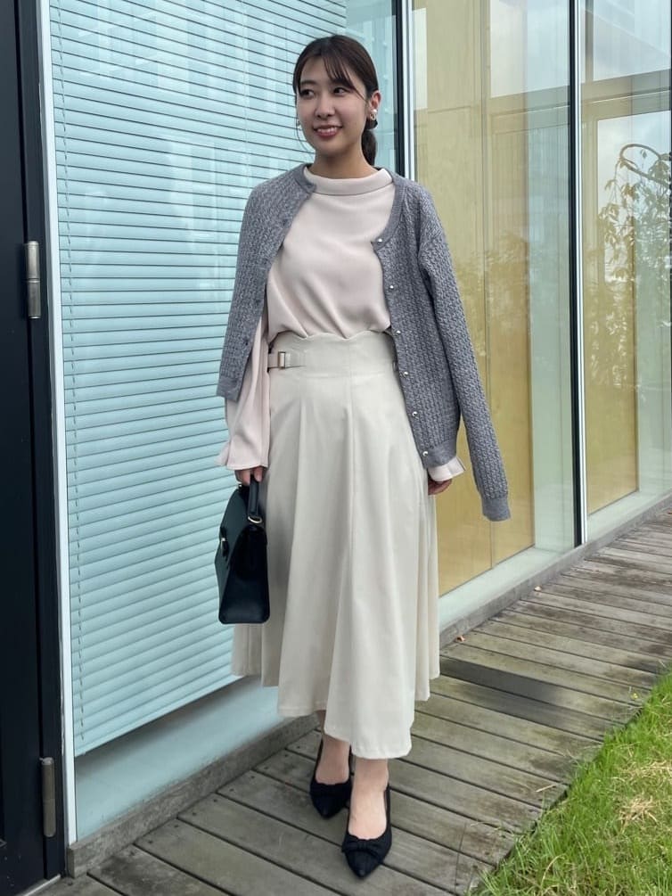 abeさんの「Couture brooch｜カットパイピングリボンパンプス」を使ったコーディネート