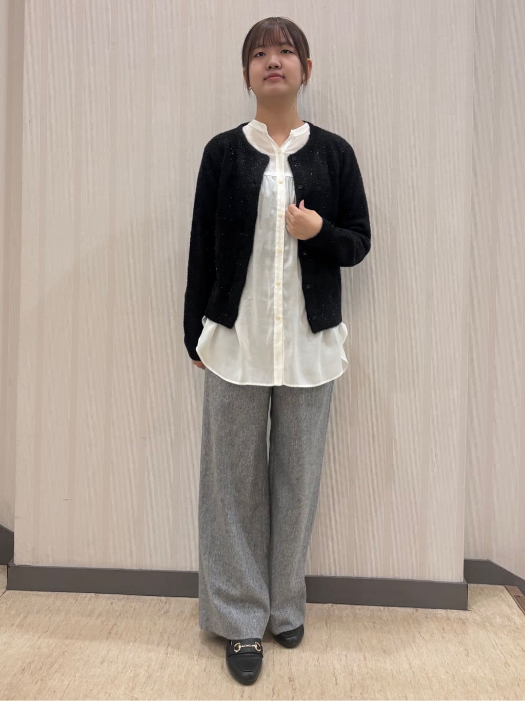 ちひさんの「INDIVI｜【褒められパンツ／ウール混】ウォームウール ワイドパンツ」を使ったコーディネート