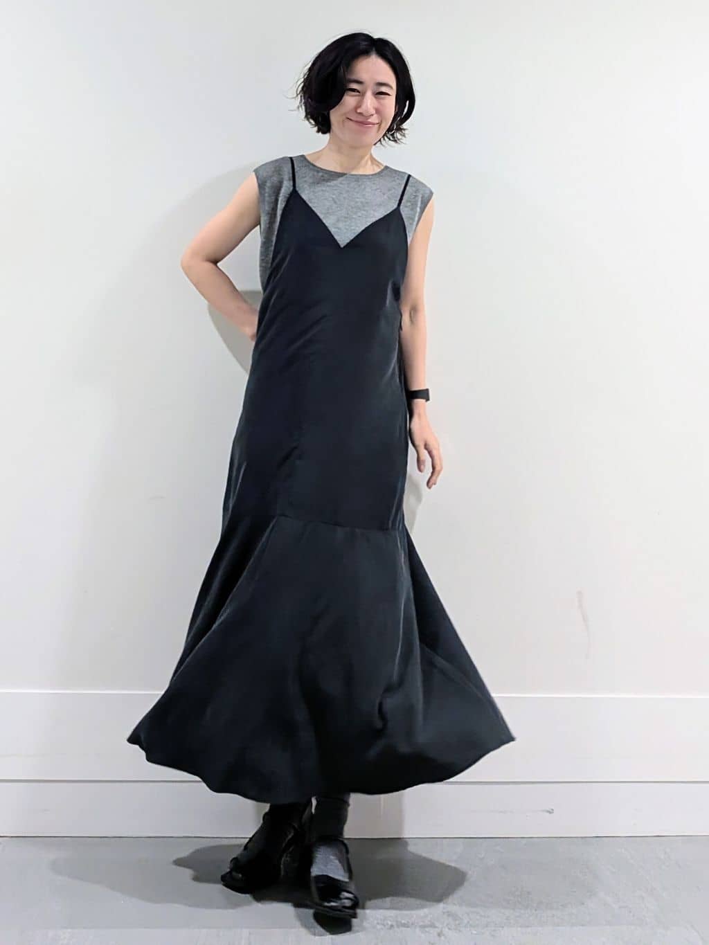 ミズタさんの「UNTITLED｜【アンサンブル可/洗える】シアーノースリーブ プルオーバー」を使ったコーディネート
