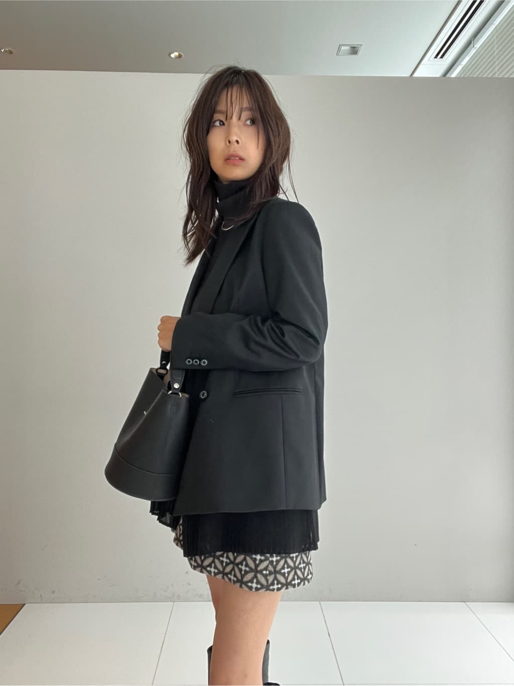 misaさんの「DRESSTERIOR｜オーバーラップサークルショートパンツ」を使ったコーディネート
