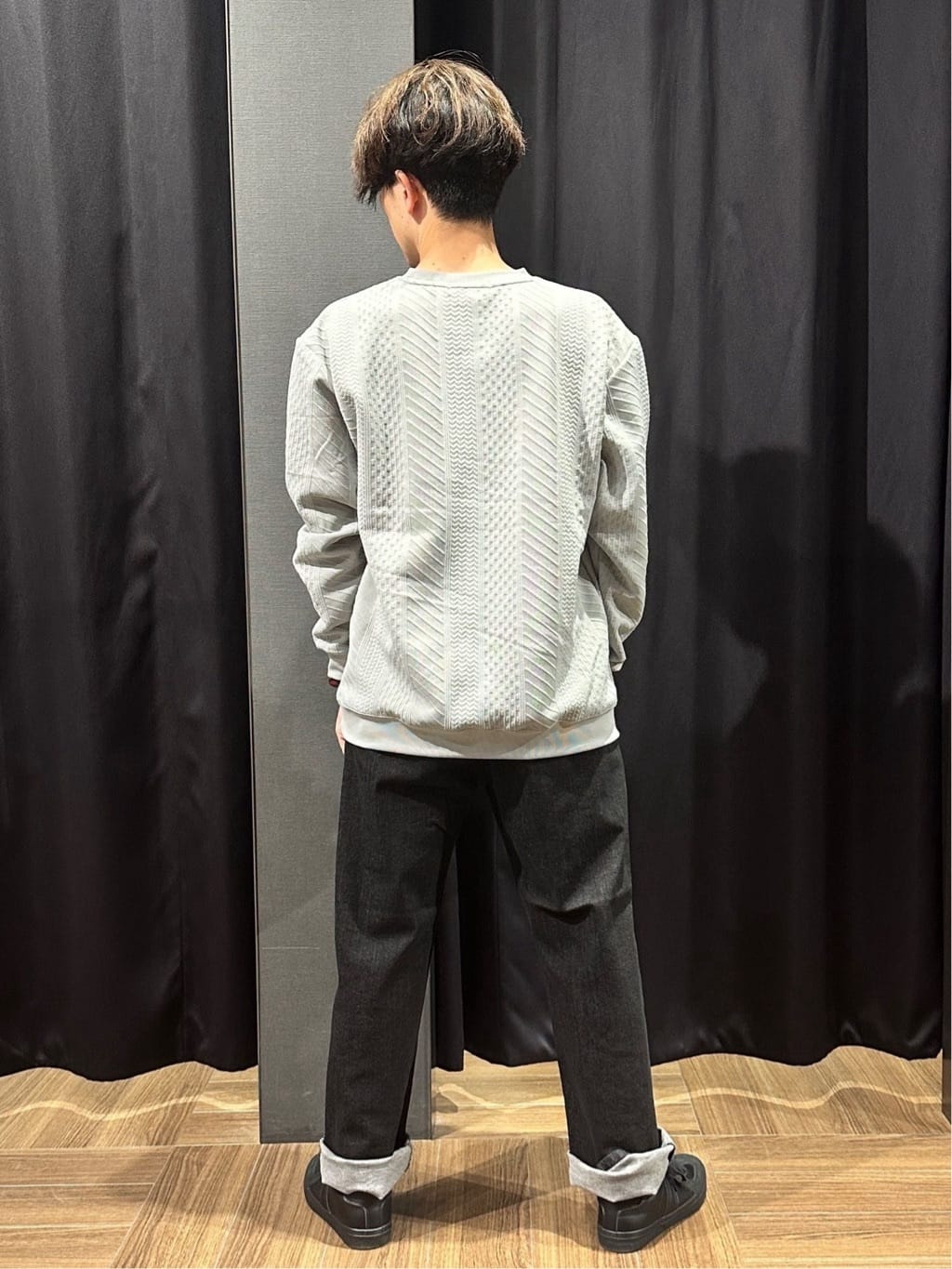 tomoyaさんの「THE SHOP TK｜フェイクスエードジップブルゾン【手洗いOK】」を使ったコーディネート