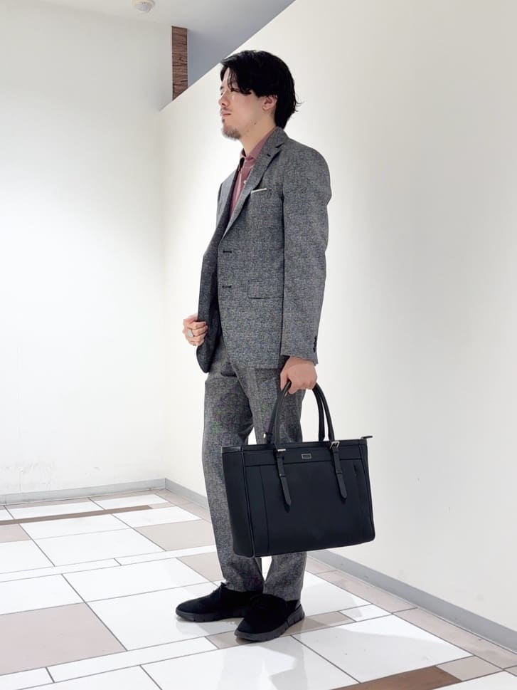 及川さんの「TAKEO KIKUCHI｜【抗菌防臭】COOL DOTS（R）ドビープリント ジャケット」を使ったコーディネート