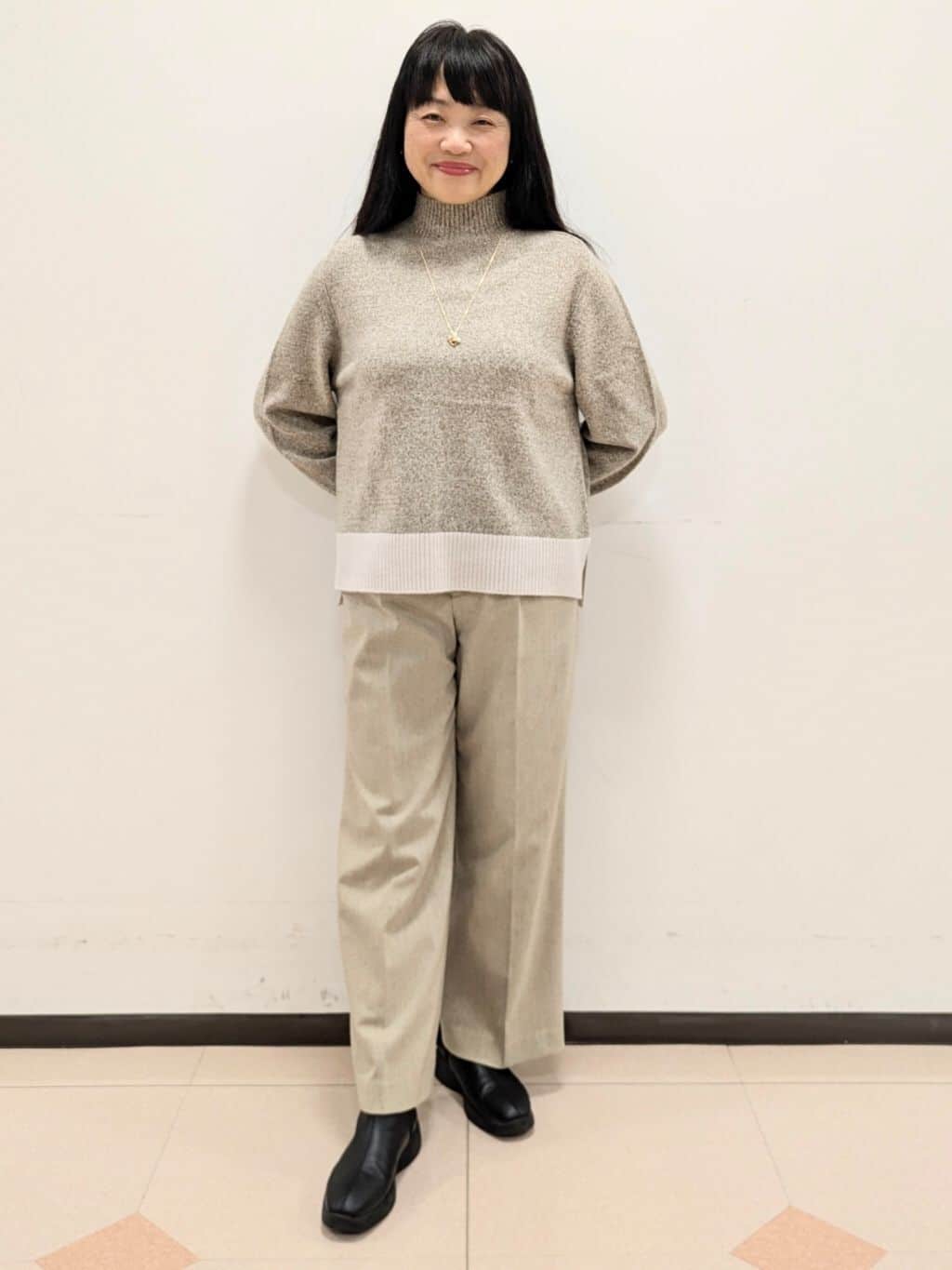 ともさんの「UNTITLED｜【ワイド/後ろゴム/シーズンレス】シルクネップツイードパンツ」を使ったコーディネート