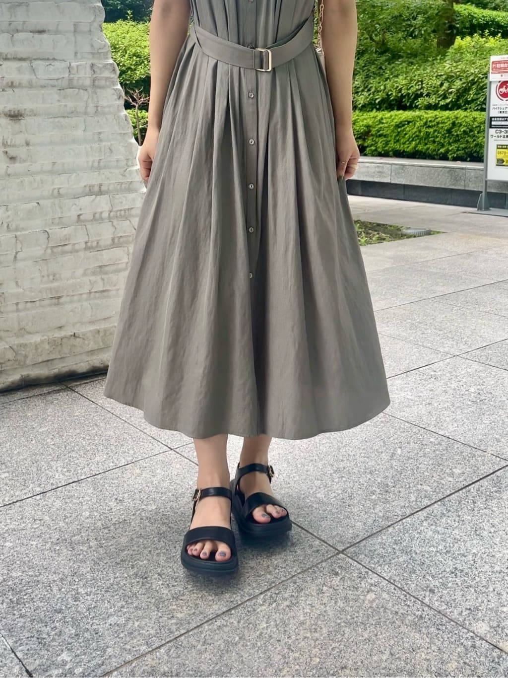 cotaniさんの「grove｜履き心地◎！フットベッドサンダル」を使ったコーディネート