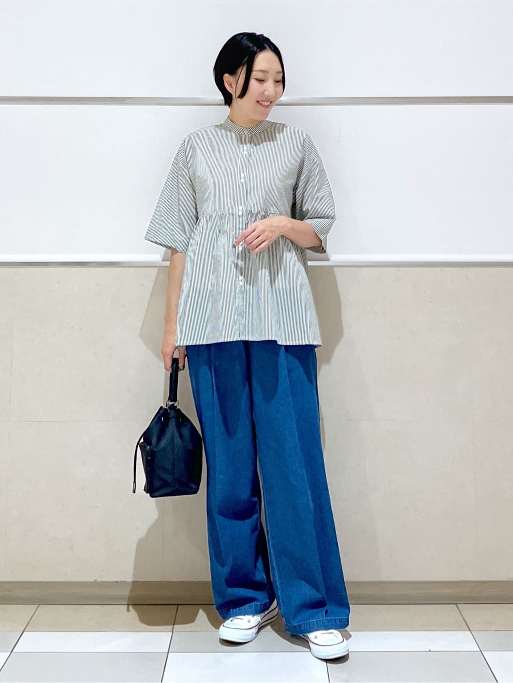 eriko さんの「Dessin｜【洗える／体型カバー】バンドカラーペプラムブラウス」を使ったコーディネート