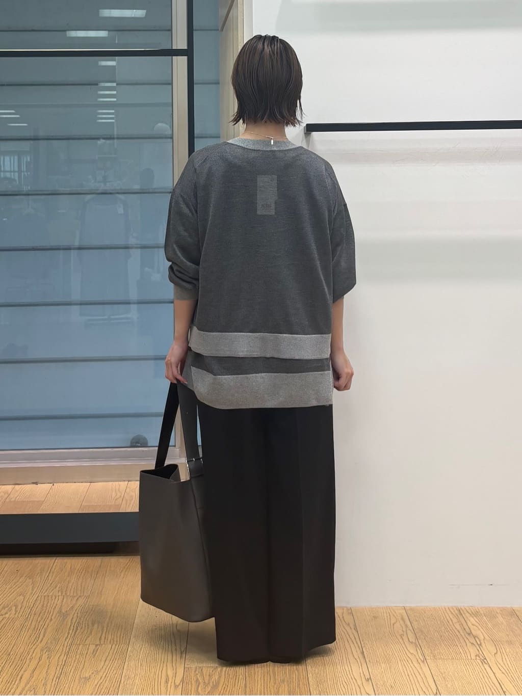 asamiさんの「INDIVI｜【洗える／二の腕カバー】バイカラーラメニット」を使ったコーディネート