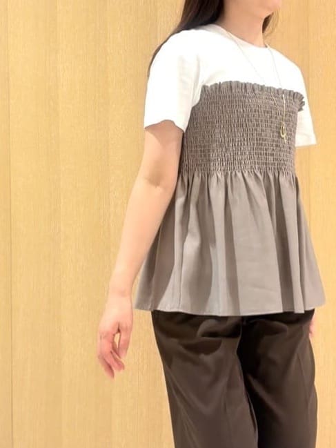 CHISATOさんの「UNTITLED｜【コットン100/洗える/Tシャツ】シャーリングドッキングペプラム」を使ったコーディネート